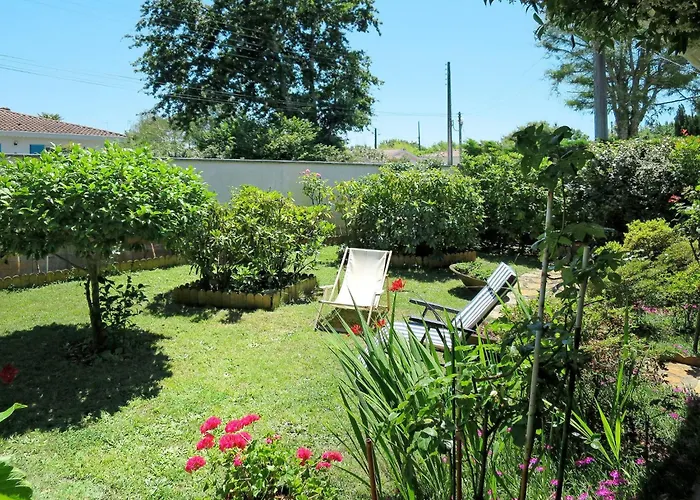 Mandarine By Interhome *