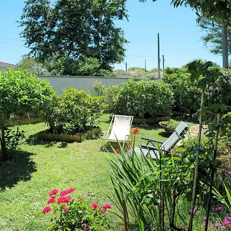 Mandarine By Interhome *